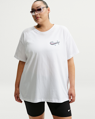 Nike Sportswear Classic Women's Oversized T-Shirt (Plus Size